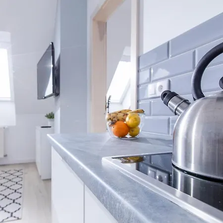 Pomona נישורזה